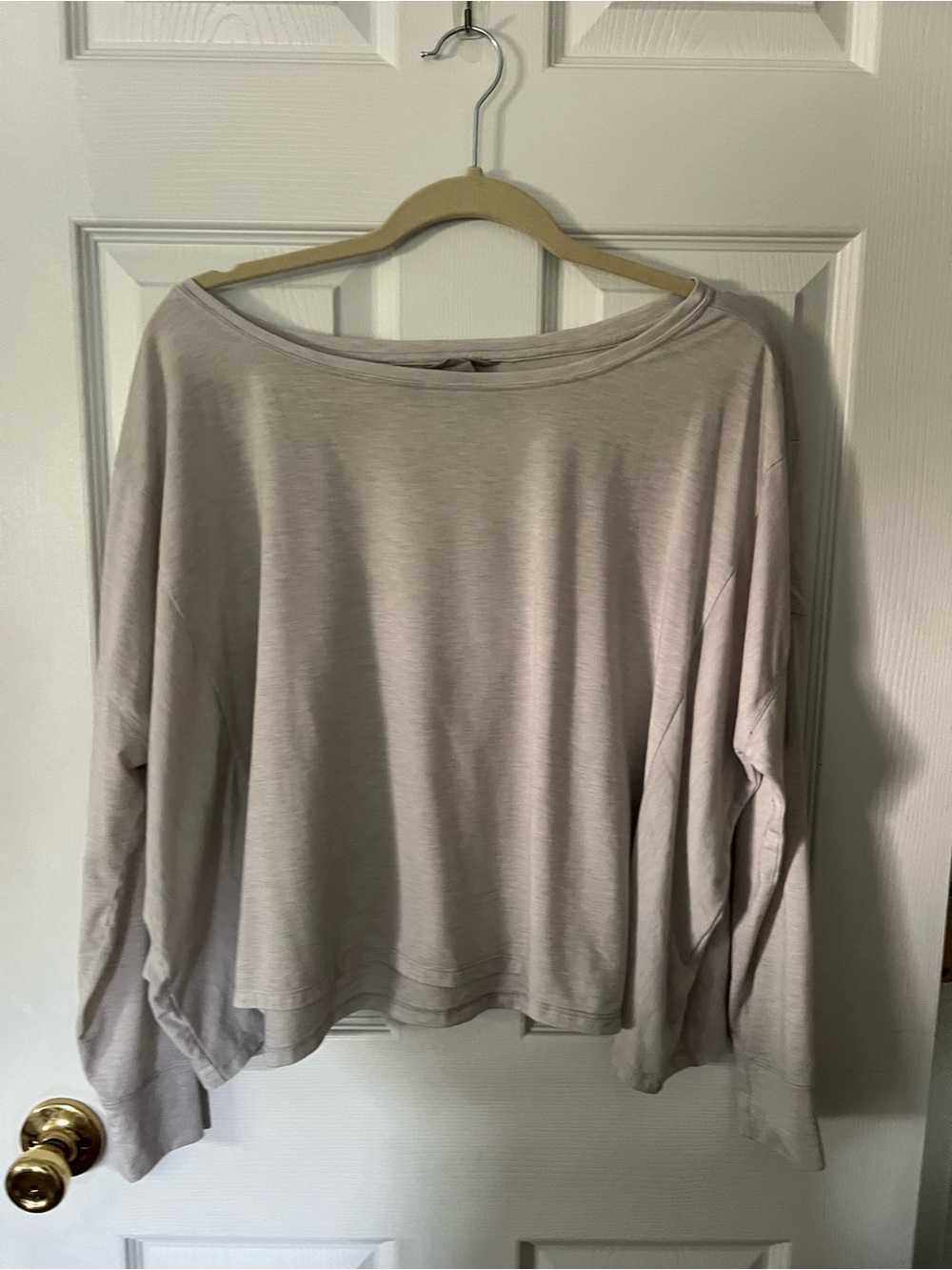 Relaxed Long-Sleeve Women's Top in Light Blue